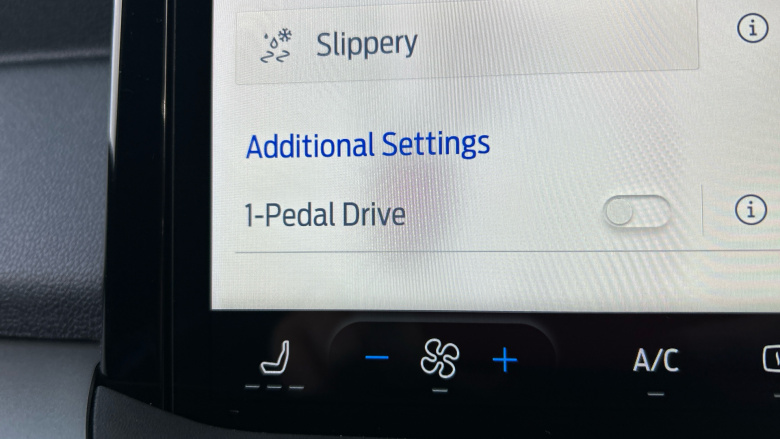 Ford Transit Courier E-Transit Courier 100kW 43kWh Trend Van Auto